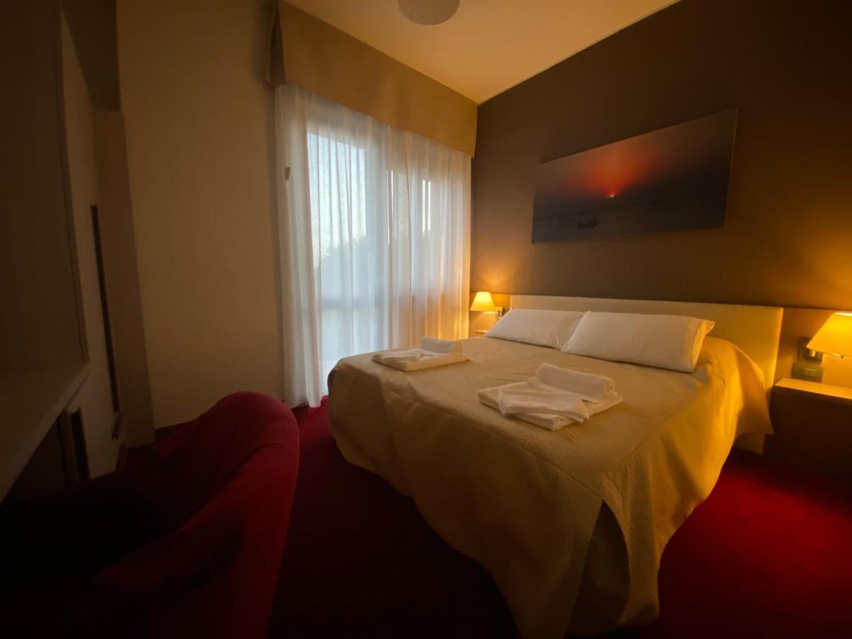 Hotel Lido Bollengo Exteriér fotografie